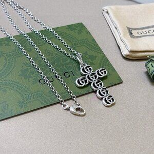 Gucci necklace